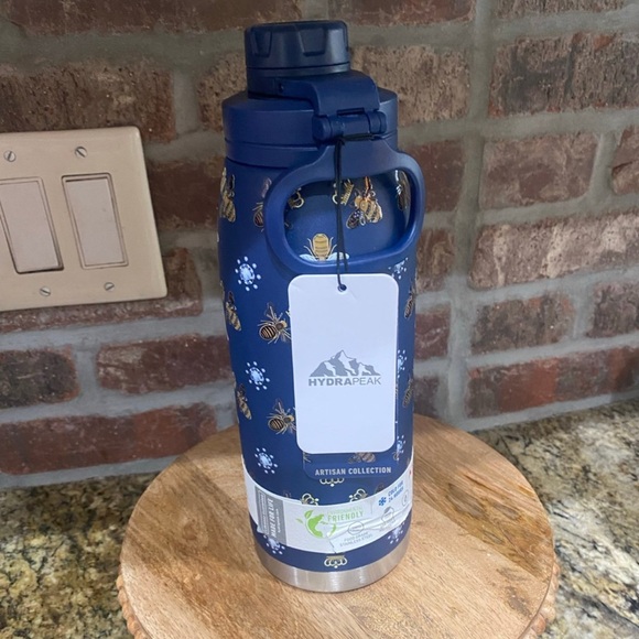 Hydrapeak Artisian 32 oz Stainless tumbler/water -perfect for any queen bee! NEW - Picture 1 of 4